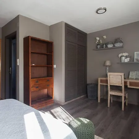 Comfortable Near Alacant Centre 75 Sqm Pool דירה *