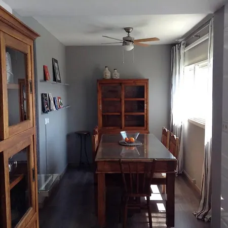 Comfortable Near Alacant Centre 75 Sqm Pool דירה אליקאנטה